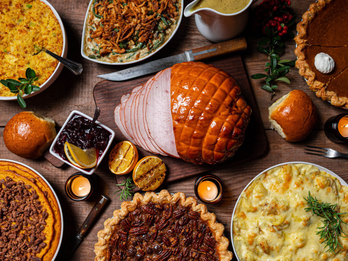 Traditionelles Thanksgiving Dinner