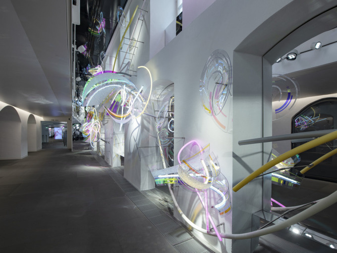 Innsbruck: Swarovski Exclusive Guided Tour with Drink & Gift