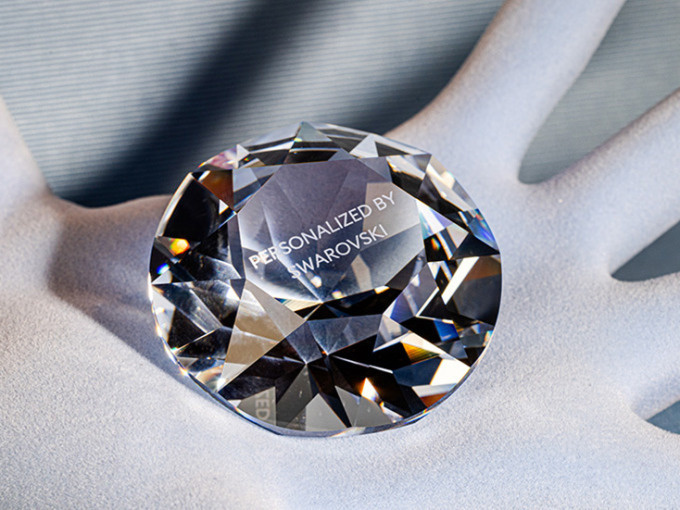 Kristall-Erlebnispaket: Tagesticket & personalisierter Kristall