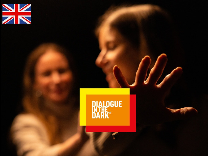 Dialog im Dunkeln (Tour auf Englisch) - 75 Minuten Special mit Hafenrundfahrt