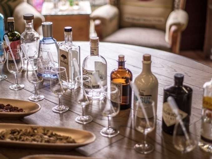 Gin Tasting | 20 mal bei Jollydays | Finde deins...