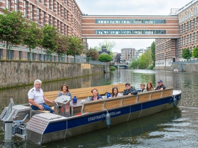 Motorboot Spezial "Klein-Venedig Tour" mit Robert Schumann