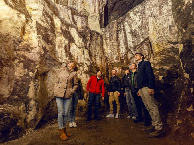 Führung tiefster Bierkeller der Welt + Brauerei & Brennerei + Tasting