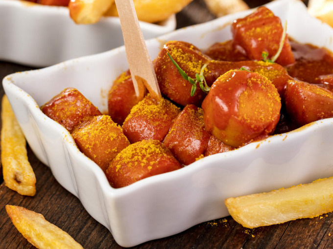 Currywurst Tour Berlin – Ku’damm Food & Sightseeing Tour