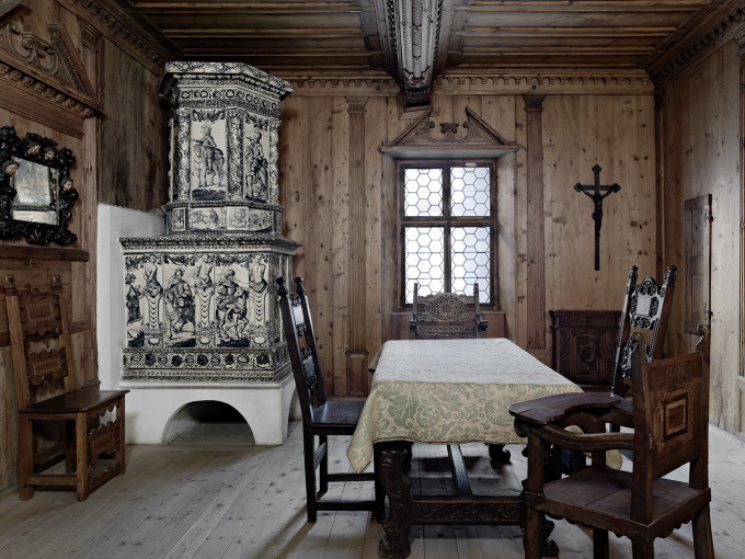 洋書 Schatze des Tiroler Volkskunstmuseums Volkskunstmuseum / Museum of Tyrolean Regional Heritage - Tiroler