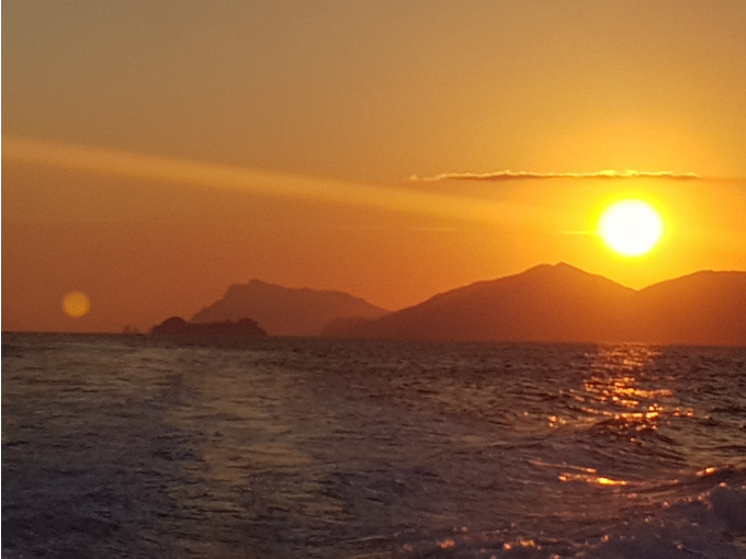 COSTIERA AMALFITANA: Tour in Barca al Tramonto da Amalfi - ALTA STAGIONE ( LUG/AGO/SETT)
