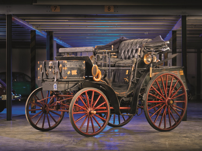 Erlebnistour "Zeitreise: 200 Jahre Mobilität" in Europas größtem Oldtimer-Museum PS.SPEICHER - 6 Stunden  