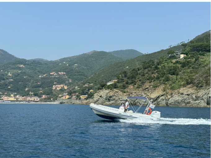 Unfogettable 5 Terre from the sea 