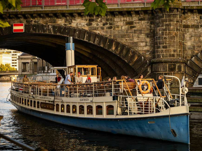 1-stündige Stadtrundfahrt durch Alt-Berlin (ab Anlegestelle Alte Börse)